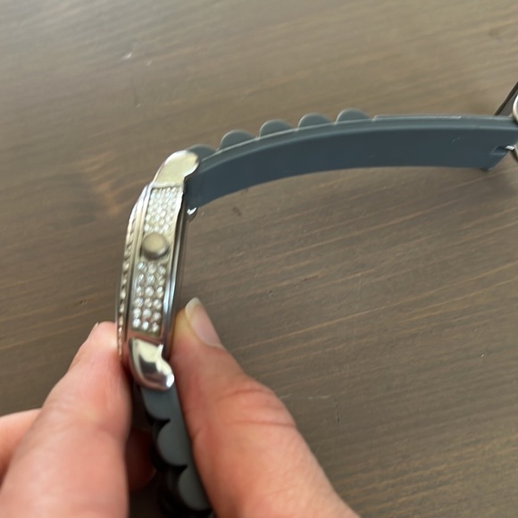 Watch - Picture 5 of 5